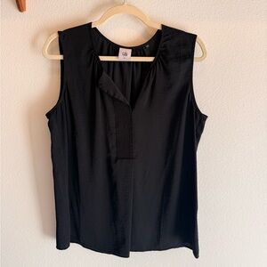 NWOT Cabi Black Sleeveless V-Neck Blouse Style 5540 Size M